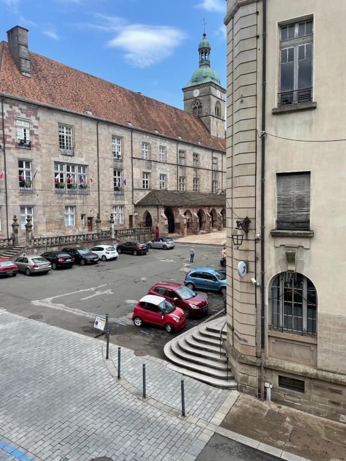 F1 Centre Historique Saint Valbert Luxeuil-les-Bains Zewnętrze zdjęcie